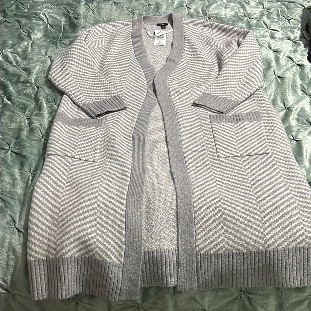 Torrid Gray Chevron Sweater
